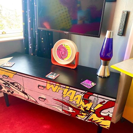 Pop Art Pad Heart Of Old Town With Parking! Appartement Hastings Buitenkant foto