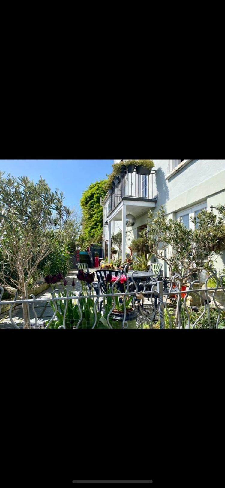 Pop Art Pad Heart Of Old Town With Parking! Appartement Hastings Buitenkant foto